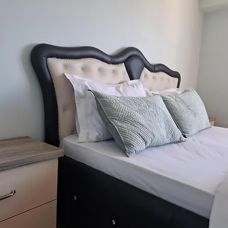 Blue Waves Apartment