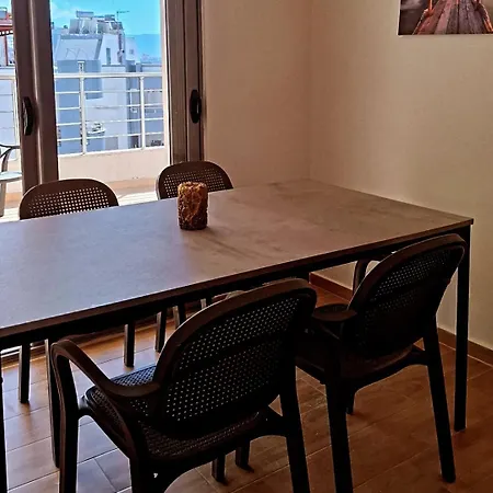 Blue Waves Apartment